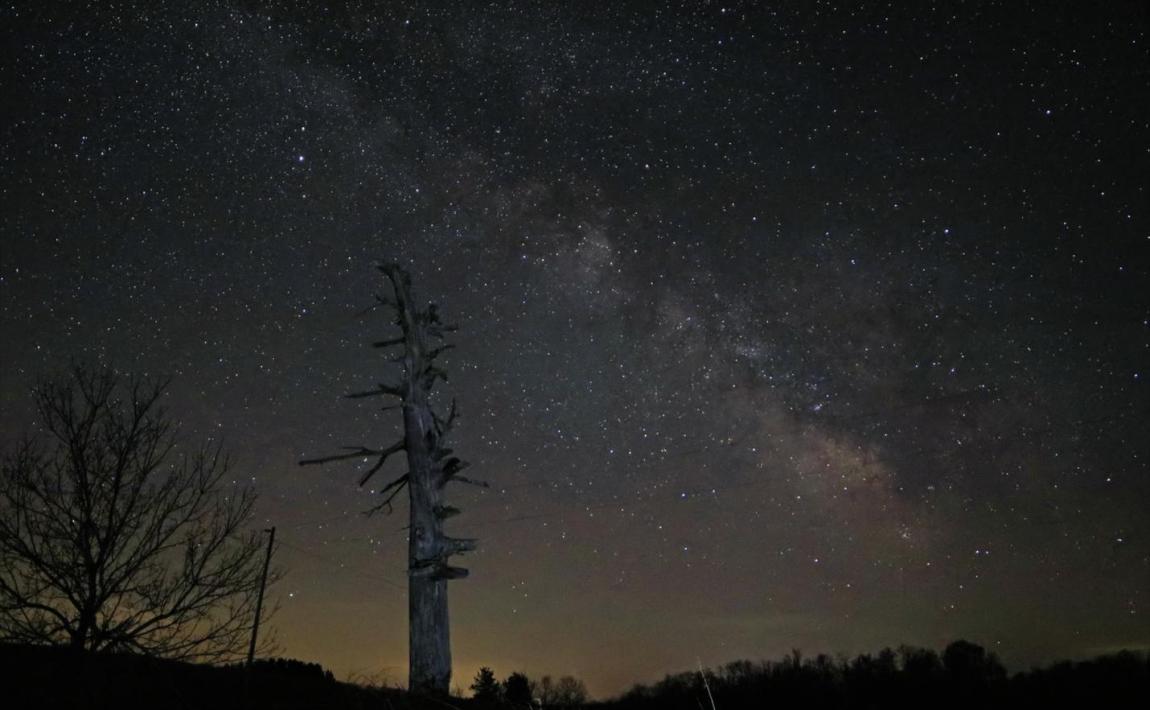 Dark sky view at Tunnelville Cliffs by John Rummel